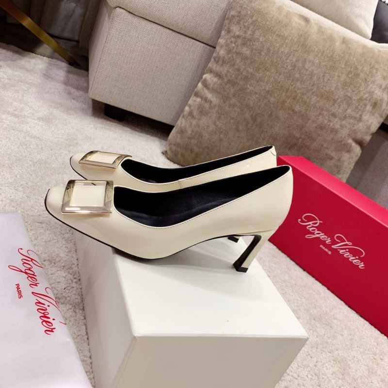 Roger Vivier flat shoes